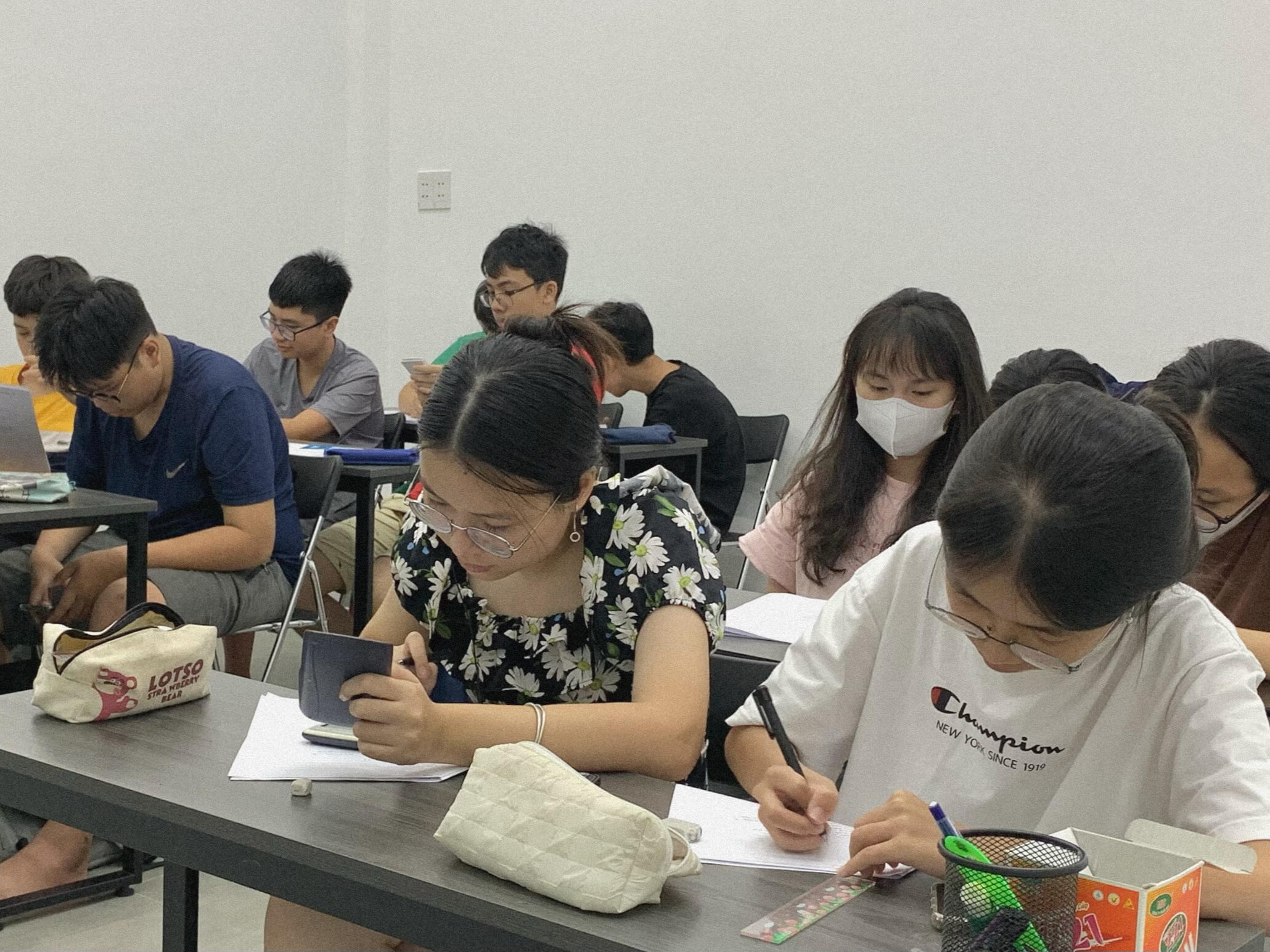 VPL Education hv-16