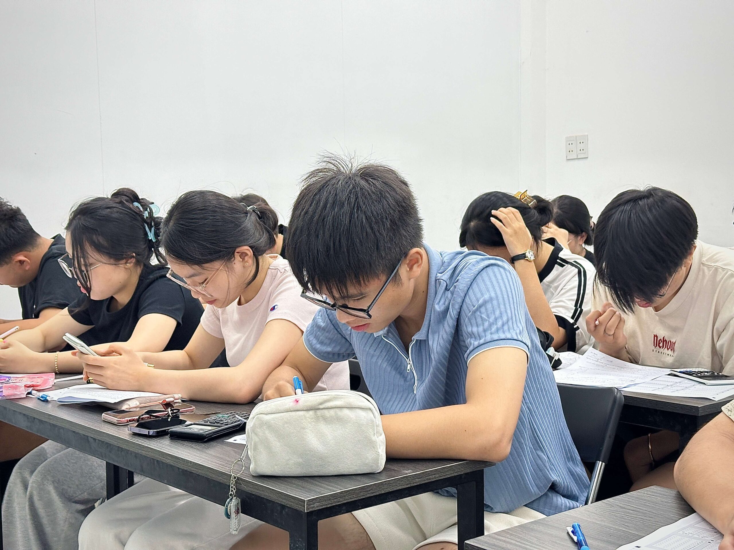 VPL Education hv-2